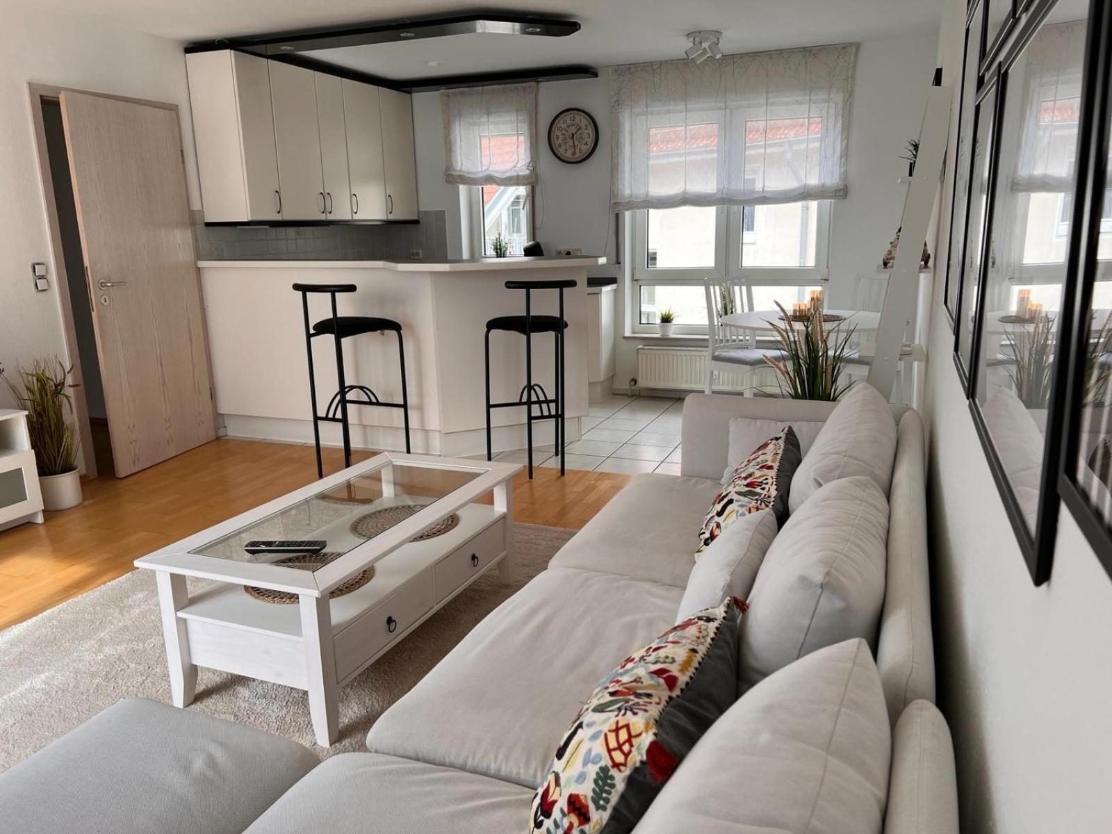 Moderne 2-Zimmer Wohnung In ラシュタット エクステリア 写真
